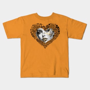 Golden Impasto Reflections: Abstract Portrait-- An artistic depiction of a striking girl's face in a close-up pencil sketch Kids T-Shirt